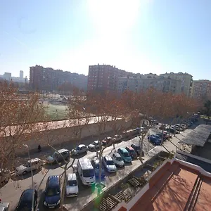 Apartamento Lets Holidays In Sant Martí, Barcelona